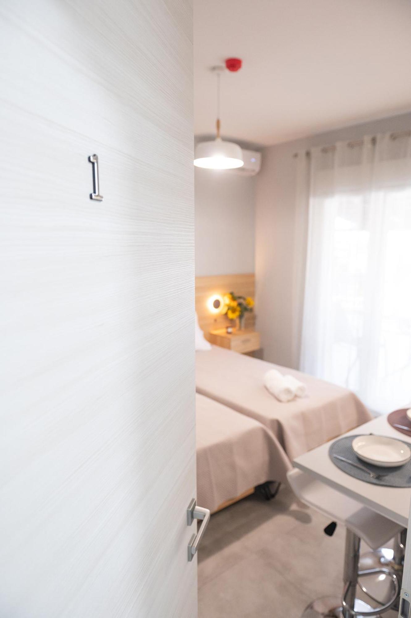 Four Sis Rooms Mangana Extérieur photo